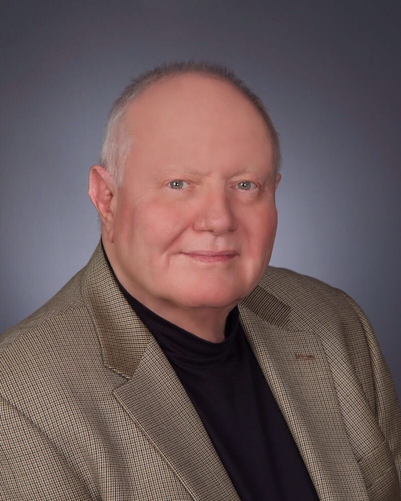 Fred Mayfield - grief counselor in Leawood, KS