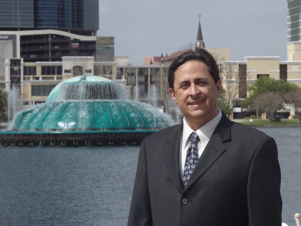 Law Offices of Alejandro R Lopez - immigration attorney in Orlando, FL