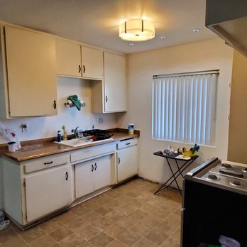 Affordable Kitchens - Before of the sink side - General Contractors Near Me - Montclair, California