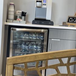 Bella Vista Family Dental at Five Forks - This is the interior of the waiting room. Everything here is so modern, clean and beautiful.