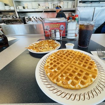 Waffle House - Breakfast & Brunch Near Me - Kissimmee, Florida Waffle House - Breakfast & Brunch Near Me - Kissimmee, Florida