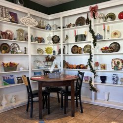 Side Street Cafe Restaurant - Table and wall display off to the side of the kitchen