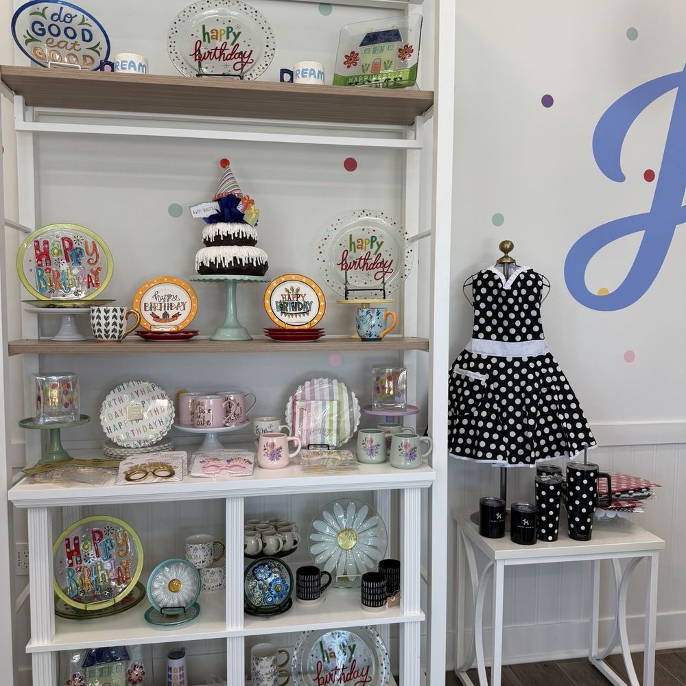 Nothing Bundt Cakes - Interior - Cupcakes Near Me - Bakersfield, California