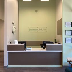 Perlman Clinic - Front Desk
