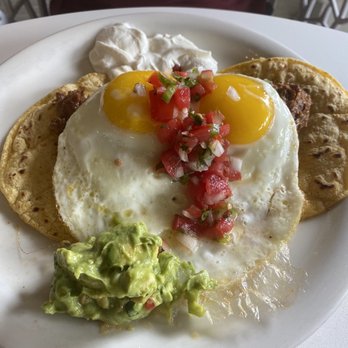 Briarpatch Restaurant - Breakfast carnitas - American Near Me - Winter Park, Florida