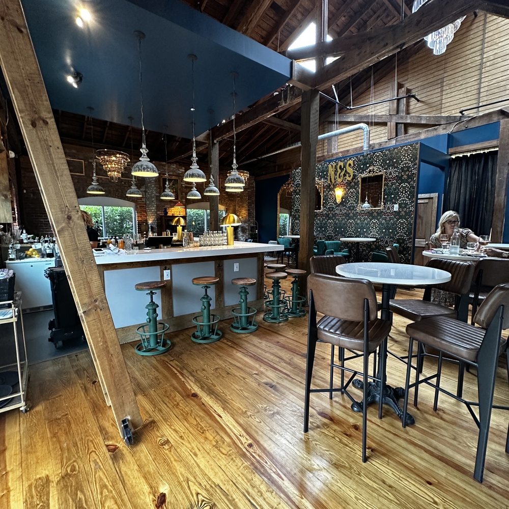 Scratch Kitchen & Taproom - Bar seating - Bars Near Me - Apex, North Carolina Scratch Kitchen & Taproom - Bar seating - Bars Near Me - Apex, North Carolina
