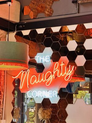 The Lucky Hotel by null