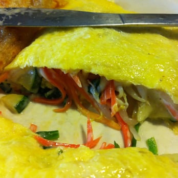Art's Cafe - A gorgeous look at the inside of the bi bim bap veggie omelette mmm. - Diners Near Me - San Francisco, California