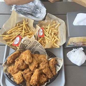 Friday's - Fries, wings. Crispy skin - Chicken Wings Near Me - Kent, Washington Friday's - Fries, wings. Crispy skin - Chicken Wings Near Me - Kent, Washington