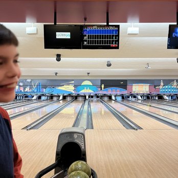 Habetler Bowl - Lanes - Bowling Near Me - Chicago, Illinois