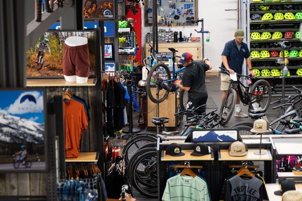 Hoback Sports by null