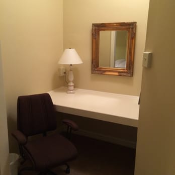 The Morgan State House Inn - Desk - Hotels Near Me - Albany, New York The Morgan State House Inn - Desk - Hotels Near Me - Albany, New York