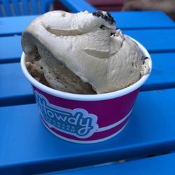 Howdy Homemade Ice Cream - Cold brew and cookies