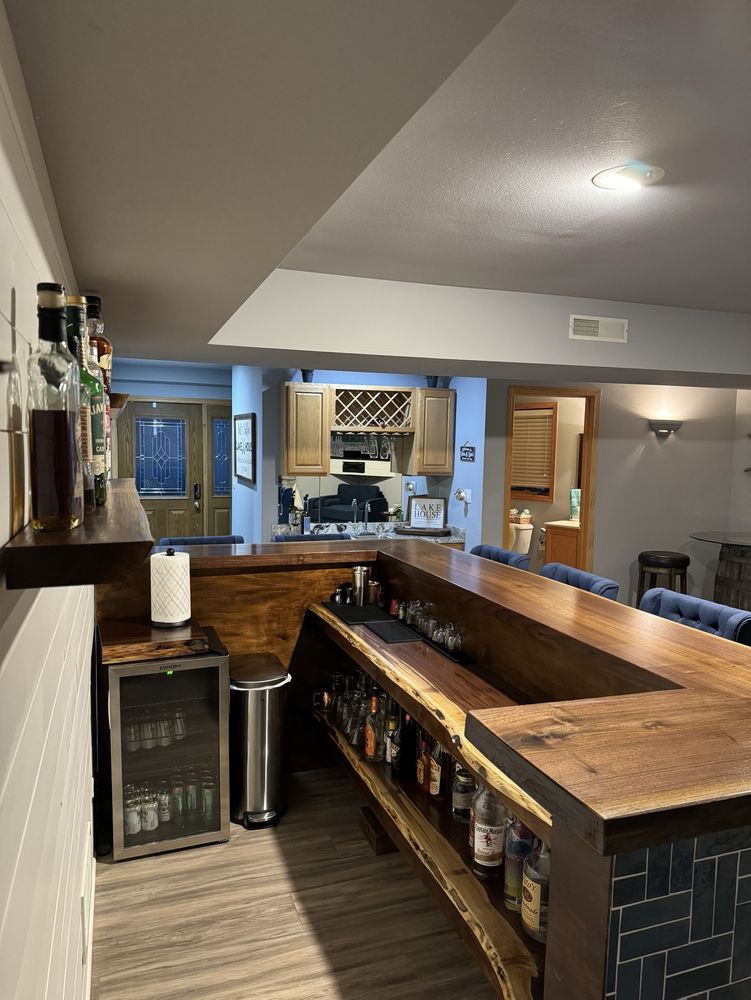 Creative Log Table CREATIVE LOG & LUMBER - Updated June 2026 - 56 Photos - 401 Lincoln Dr ...