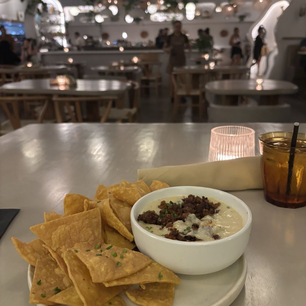 Luna Bistro Cafe - New American Near Me - Long Beach, California Luna Bistro Cafe - New American Near Me - Long Beach, California