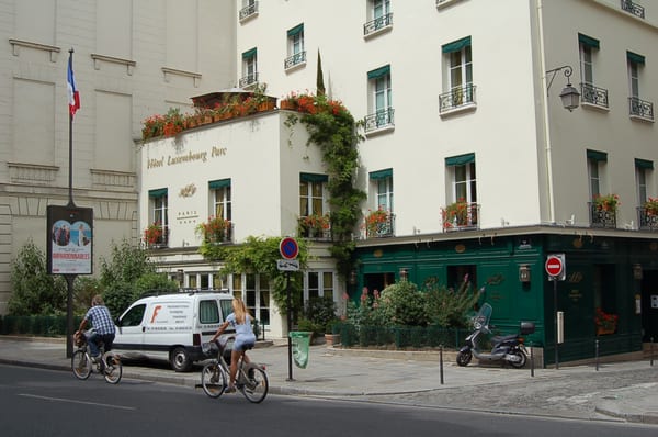 Hôtel Luxembourg Parc by null