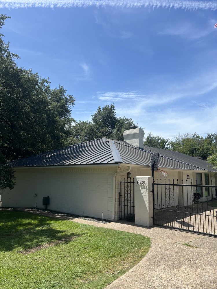 Slide of Atlas Roofing Pros