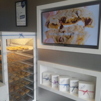 Tiff's Treats - Cool cookie display cases, tv, and gift boxes - Desserts Near Me - Atlanta, Georgia Tiff's Treats - Cool cookie display cases, tv, and gift boxes - Desserts Near Me - Atlanta, Georgia