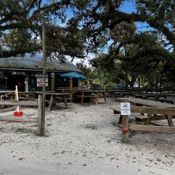 Snook Haven - Outdoor seating - Barbeque Near Me - Venice, Florida Snook Haven - Outdoor seating - Barbeque Near Me - Venice, Florida