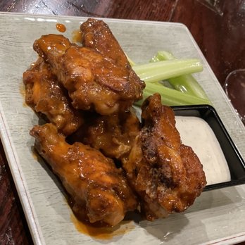 Vino Di Sedona - Hot wings - Wine Bars Near Me - Sedona, Arizona