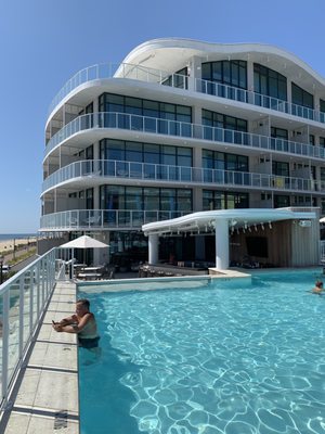 Wave Resort by null