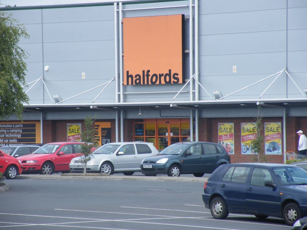 HALFORDS Updated April 2024 4 Valley Retail Park, Newtownabbey, Belfast, United Kingdom