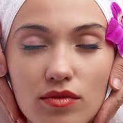 Holistic Pathways Massage - Age Reversal Therapy Focuses on the muscles of the face.. only $25