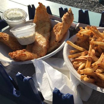 Bet's Fish Fry - If there was 6 stars - Bet's has it! - Seafood Near Me - Boothbay, Maine