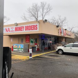 Pina Wine & Spirits