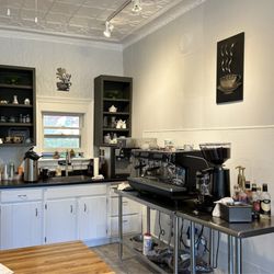 Allaire House - Kitchen