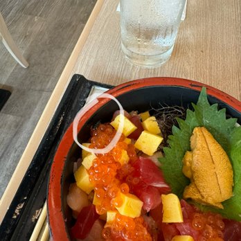 Rinka - Bug in seafood jewelry box - Japanese Near Me - Honolulu, Hawaii