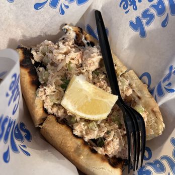 Splash Cafe - Lobster roll - American Near Me - Pismo Beach, California
