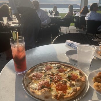 3 Westerly Bar & Grill - Margherita Pizza - New American Near Me - Ossining, New York