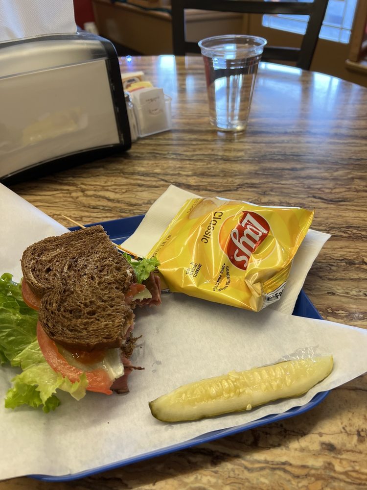 Bertucci's Chocolates Logo