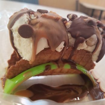 Taco Sweets - Ice Cream Tacos - Doughn't be Salty - Desserts Near Me - Austin, Texas Taco Sweets - Ice Cream Tacos - Doughn't be Salty - Desserts Near Me - Austin, Texas