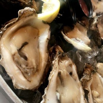 Half Shell Oyster House - Raw oysters - Seafood Near Me - Biloxi, Mississippi Half Shell Oyster House - Raw oysters - Seafood Near Me - Biloxi, Mississippi