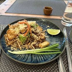 The Giggling Squid - Prawn Pad Thai