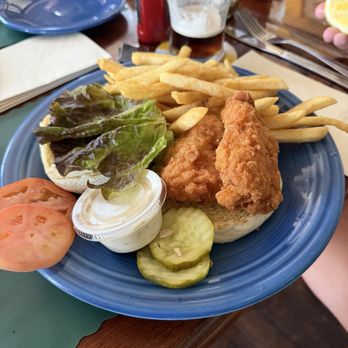 O'Shea's Olde Inne - Fried fish sandwich - Irish Near Me - West Dennis, Massachusetts