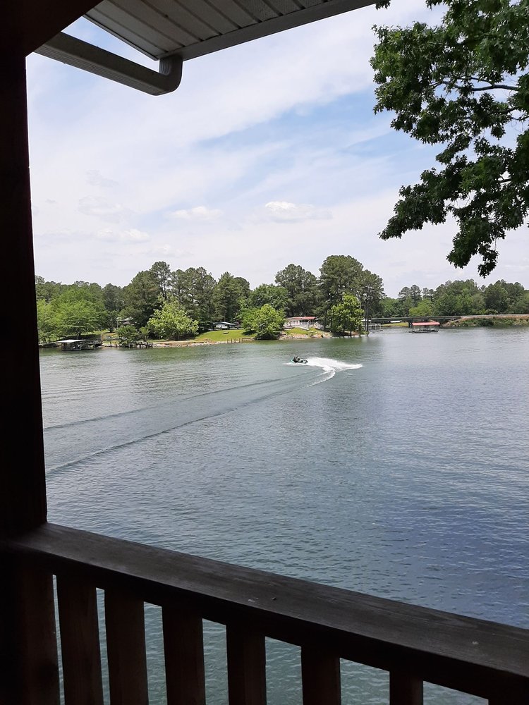 LAKESHORE INN RESTAURANT 16 Reviews 364 Lakeshore Dr, Double