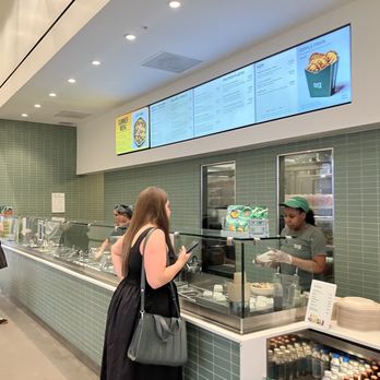 sweetgreen - Healthy Salads, Wraps, and Bowls - Salad Near Me - Miami, Florida