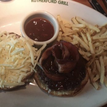 Rutherford Grill - American Near Me - Rutherford, California