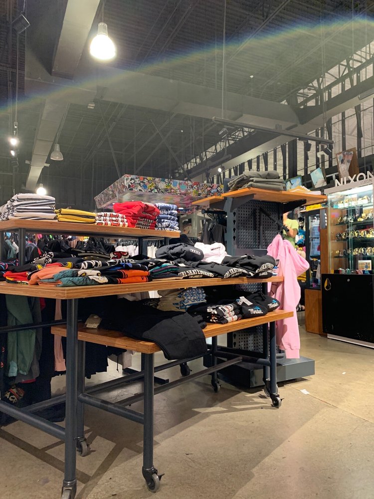 ZUMIEZ 480 Opry Mills Dr, Nashville, Tennessee Sporting Goods