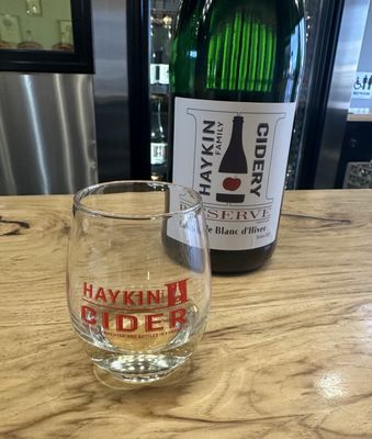 Haykin Family Cider by null