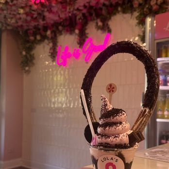 Lola's Handcrafted Churros - Cookies and Cream. - Desserts Near Me - Lisle, Illinois