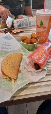 Taco Time by null