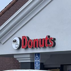 Donut Queen - Donut queen