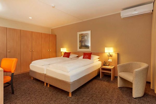 H4 Hotel Arcadia Locarno by null