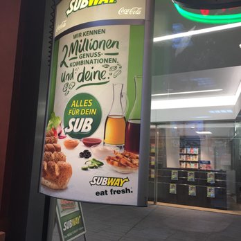 Subway - Mittdendrin. Auf Kaffee wartend. - Fast Food Near Me - Hamburg, HH Subway - Mittdendrin. Auf Kaffee wartend. - Fast Food Near Me - Hamburg, HH