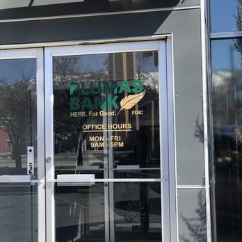 Plumas Bank - Saturday, March 16, 2019: outside front entrance. - Banks & Credit Unions Near Me - Carson City, Nevada Plumas Bank - Saturday, March 16, 2019: outside front entrance. - Banks & Credit Unions Near Me - Carson City, Nevada