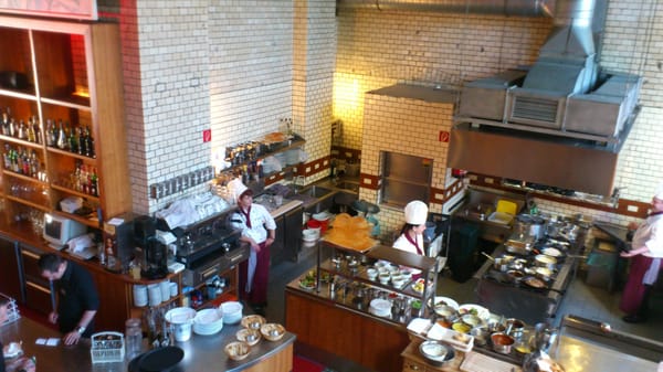 Restaurant Umspannwerk Ost by null